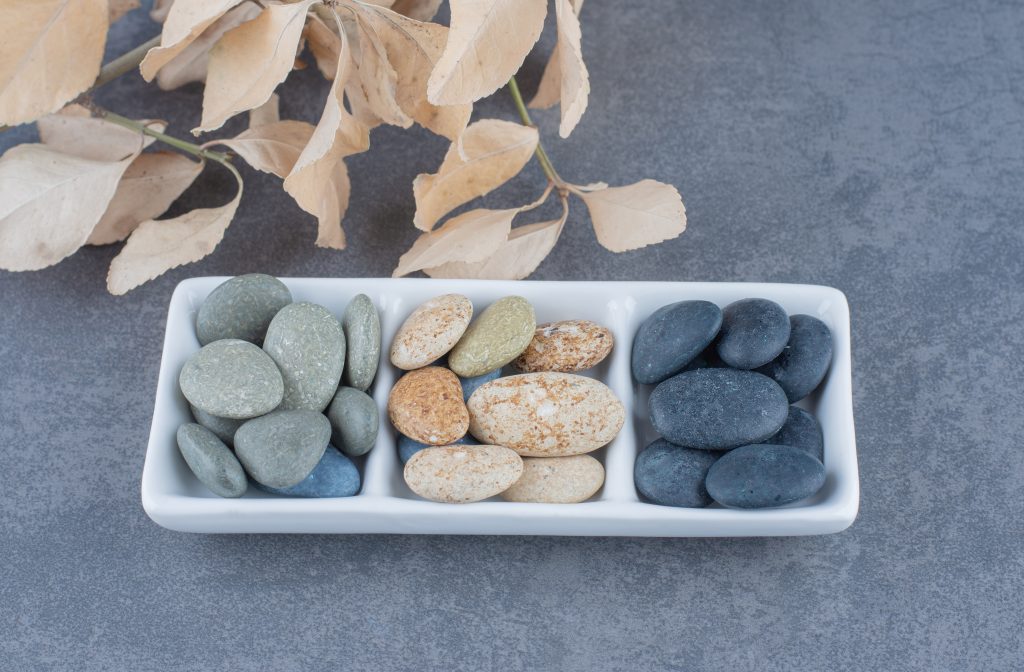 Tumbled, Natural & Polished Pebbles Manufacturer in India – Wholesale & Export Guide