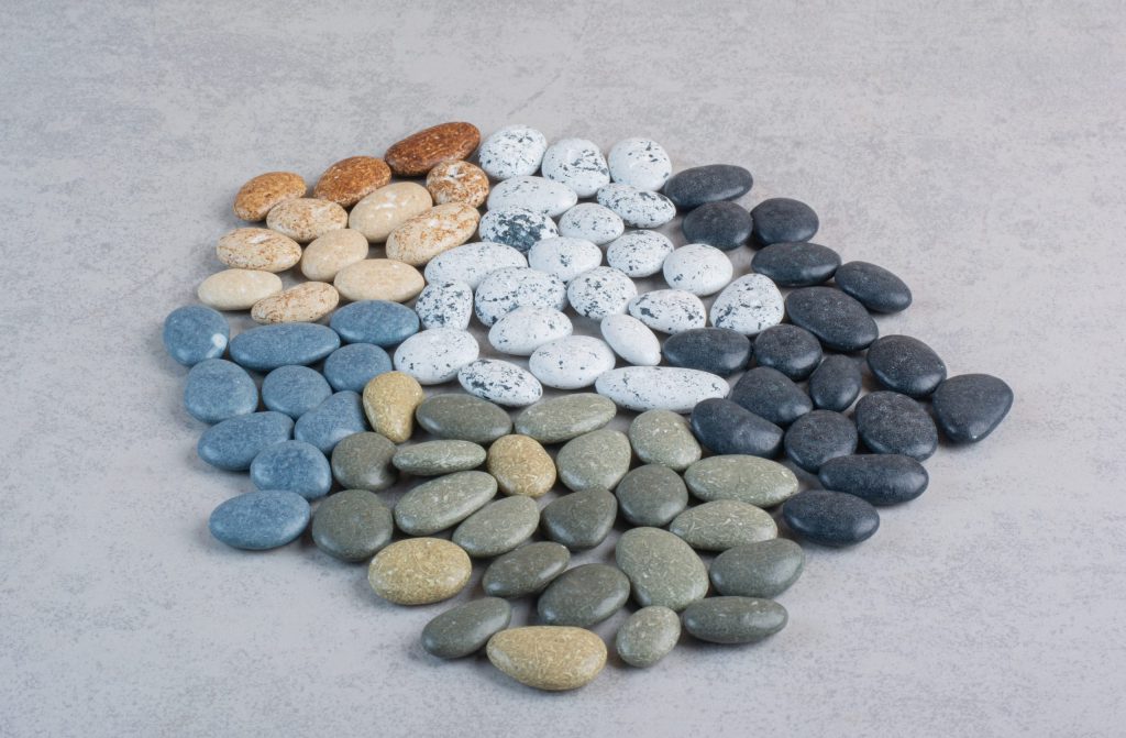 Premium Polished Pebbles Supplier in UAE & GCC | Qatar, Saudi Arabia, Kuwait & Maldives