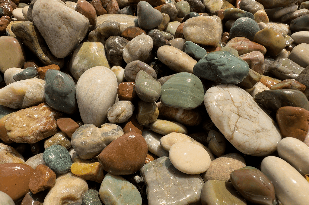 Leading Polished Pebbles Manufacturer in India for Gardens and Landscaping Projects